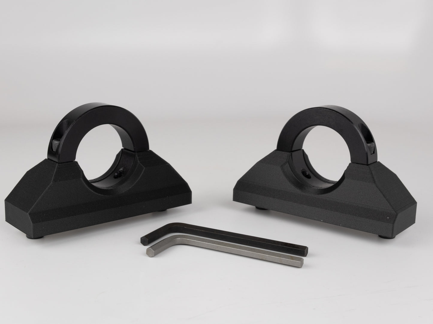 Vector Mounting Bracket for Columns