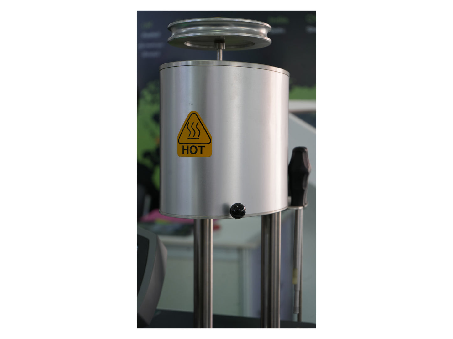 Manual Melt Flow Tester - Performs ASTM D1238 and ISO 1133 Procedure A